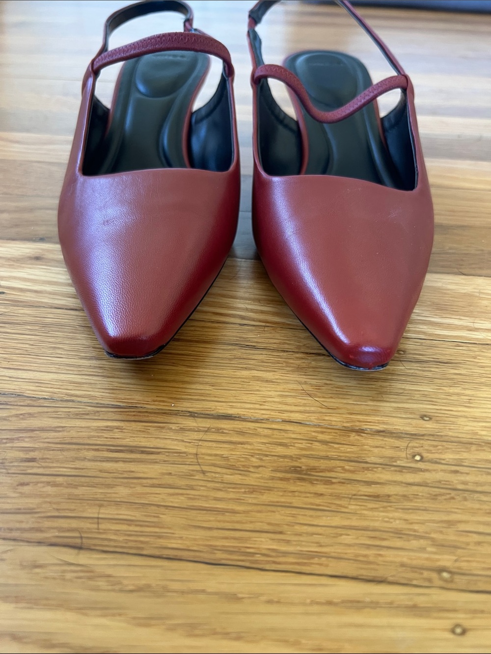 Vince Venice Kitten Heel Pumps in Crimson Red Leather - Picture 2 of 6